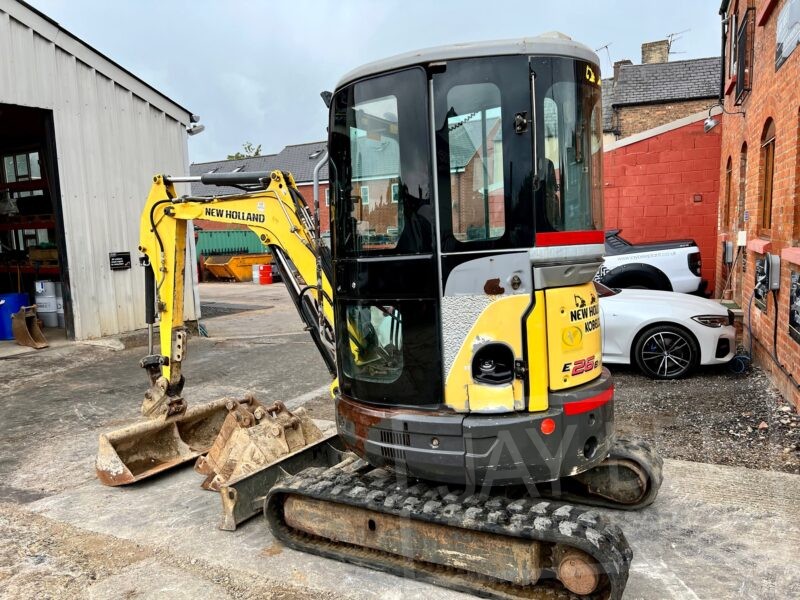5694-New Holland-E26B-excavator-5