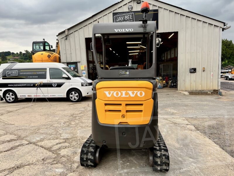 5715-Volvo-EC18C-excavator-4