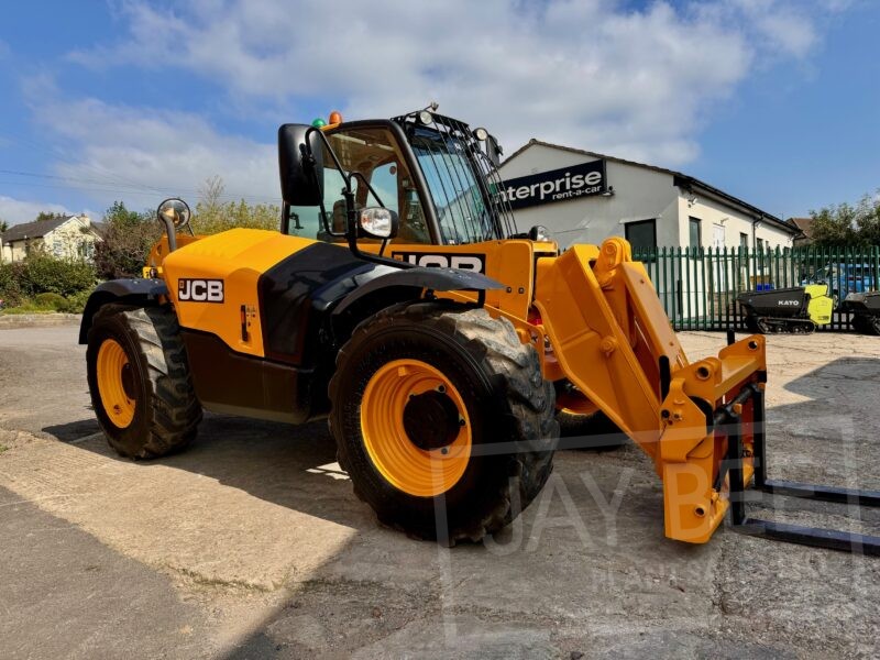 6180-JCB-531-70-telehandler-2