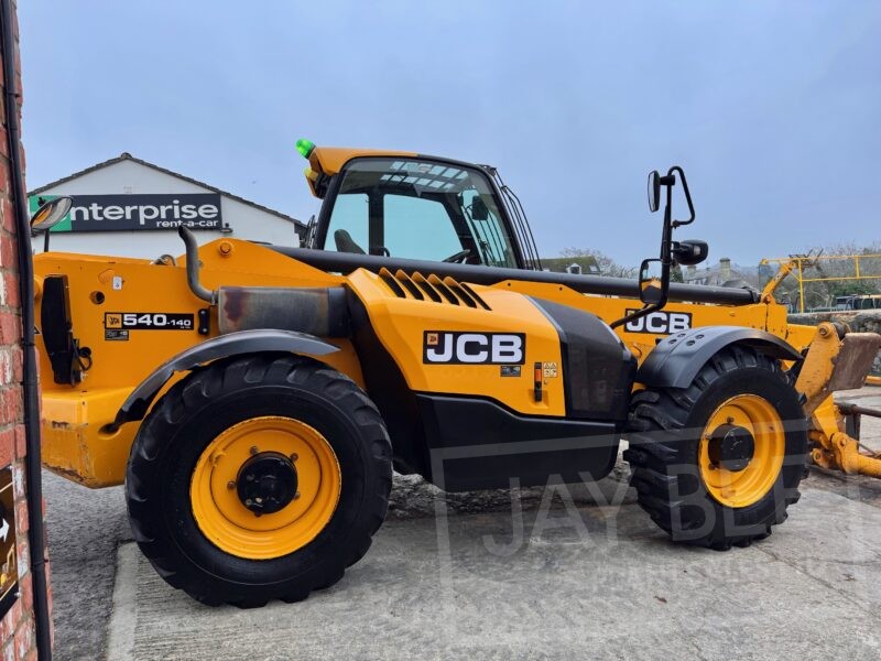 6228-JCB-540-140-telehandler-10