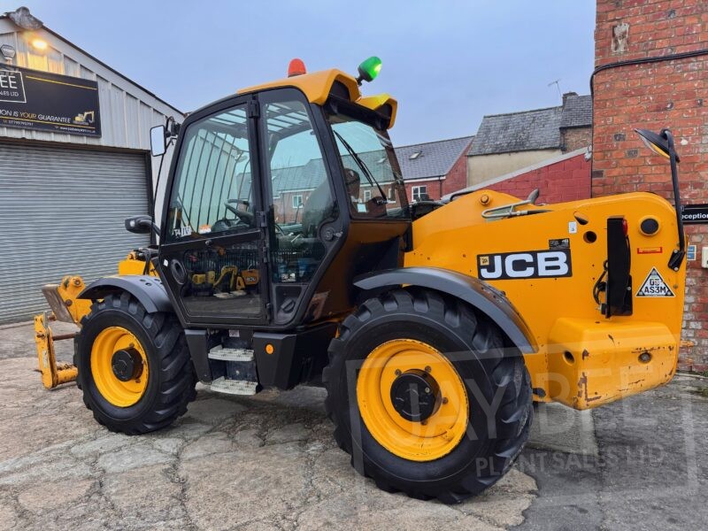 6228-JCB-540-140-telehandler-12