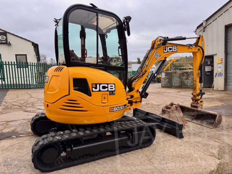 6236-JCB-8030-excavator-3