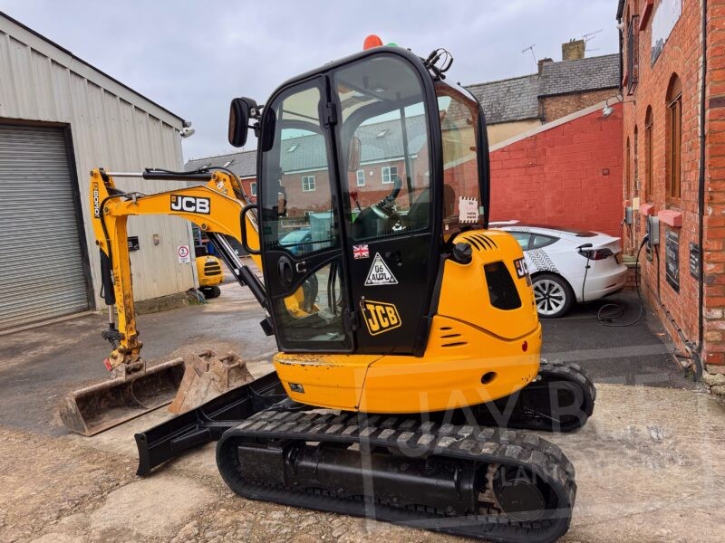 6236-JCB-8030-excavator-5