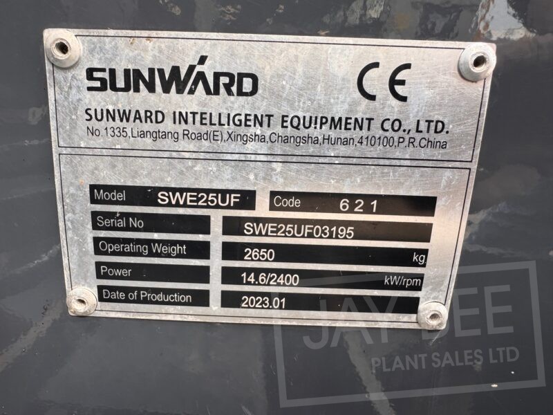 6293-Sunward-SWE25UK-excavator-11