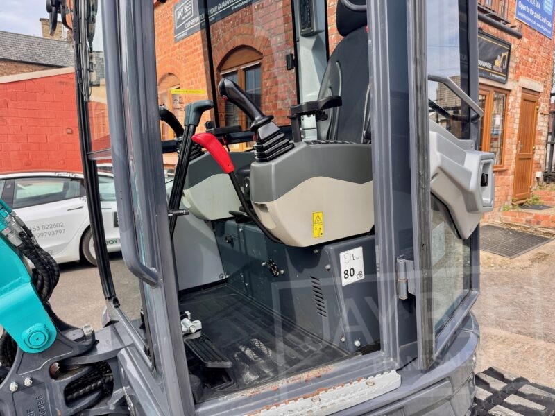 6293-Sunward-SWE25UK-excavator-12