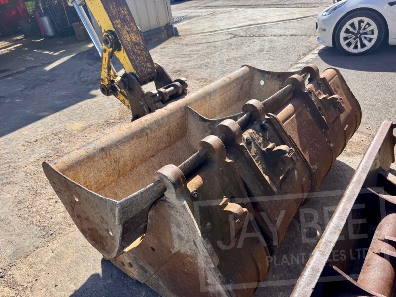 6298-New-Holland-E50-excavator-14