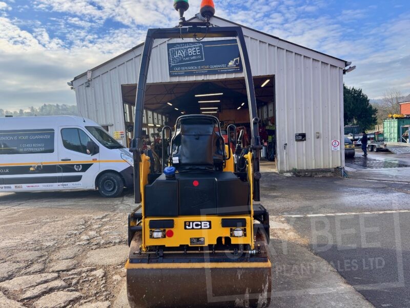 6301-JCB-VMT260-120-roller-4