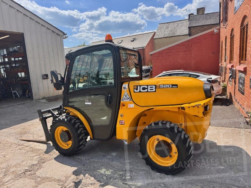 6322-JCB-520-40-telehandler-12