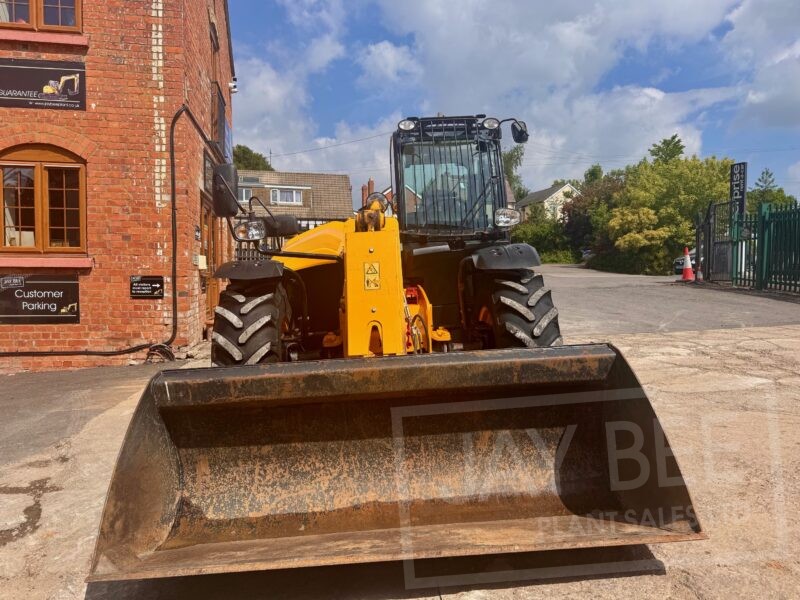 6332-JCB-531-70-telehandler-2