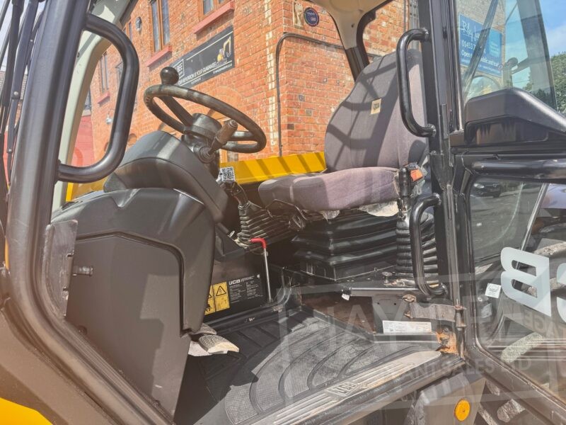 6332-JCB-531-70-telehandler-7