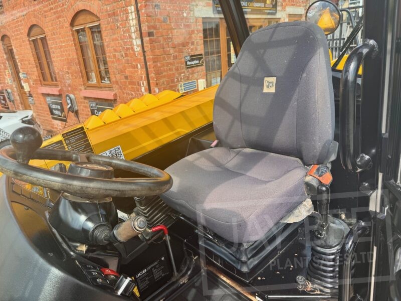 6332-JCB-531-70-telehandler-8