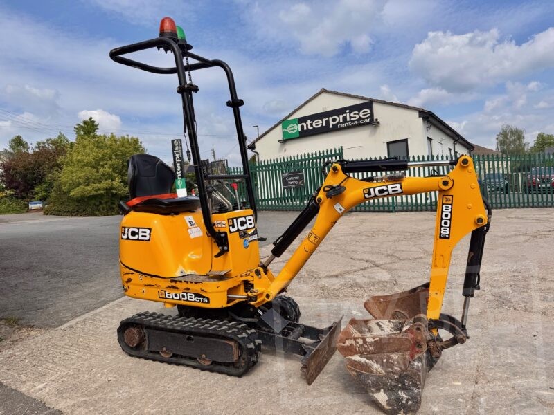 8008-JCB-micro-excavator-2