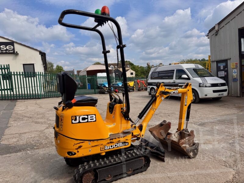 8008-JCB-micro-excavator-3