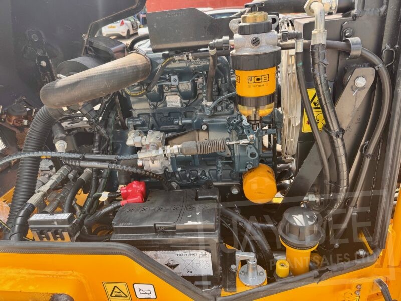 6339-JCB-CT260-120-roller-11
