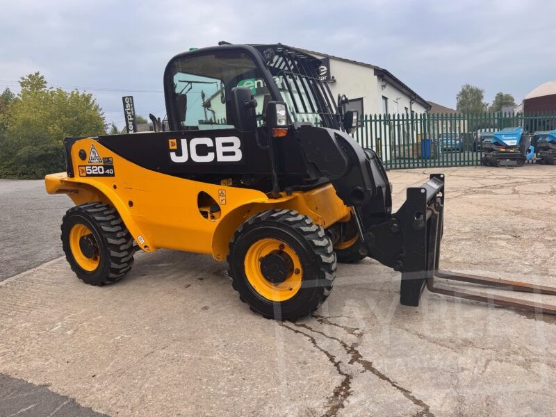 6374-JCB-520-40-telehandler-3