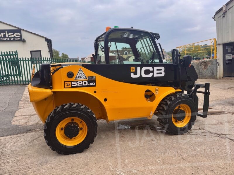 6374-JCB-520-40-telehandler-4