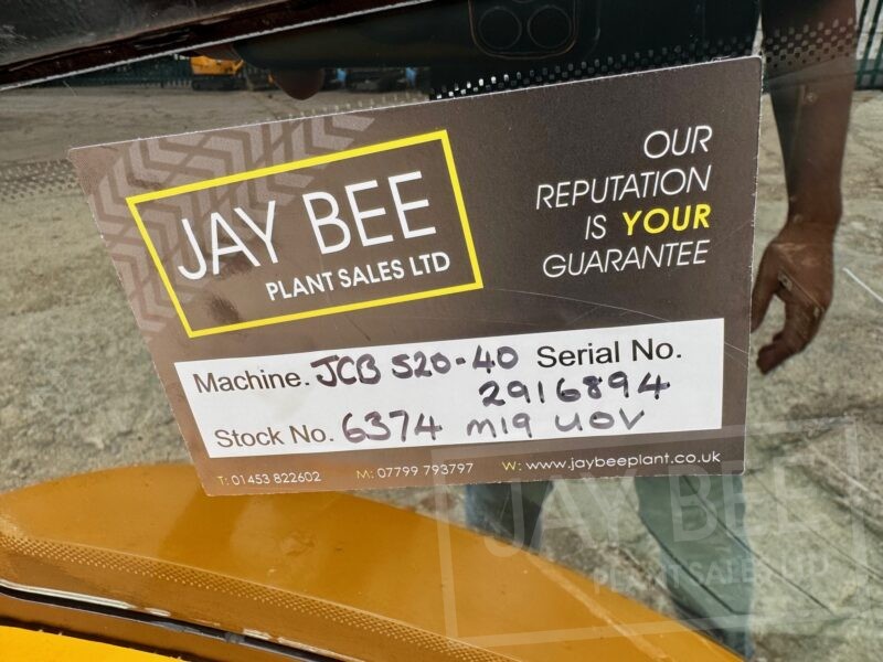 6374-JCB-520-40-telehandler-7