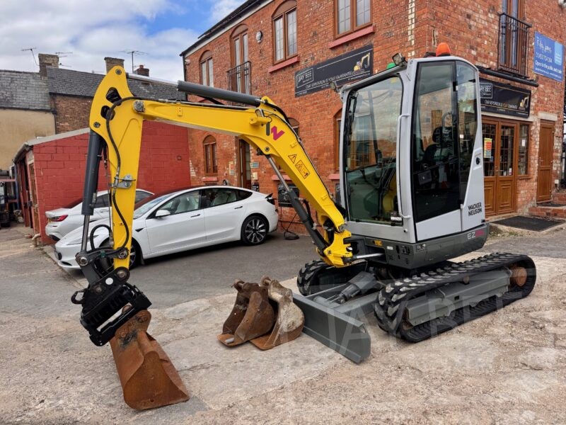 6376-Wacker-Neuson-EZ26-excavator-1