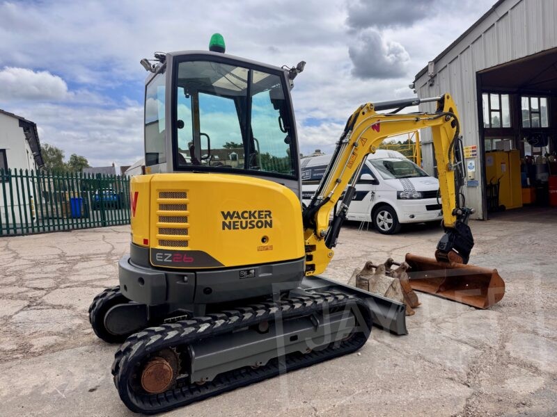 6376-Wacker-Neuson-EZ26-excavator-3