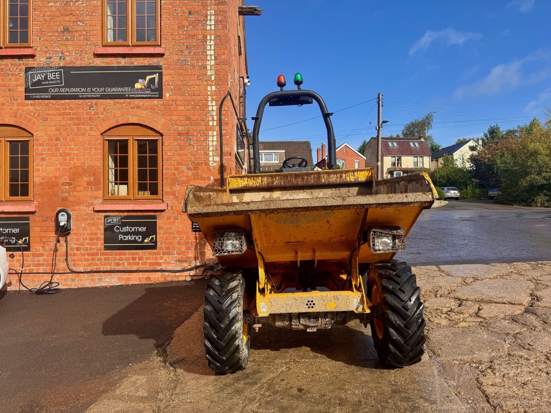6386-jcb-3-ton-dumper-2