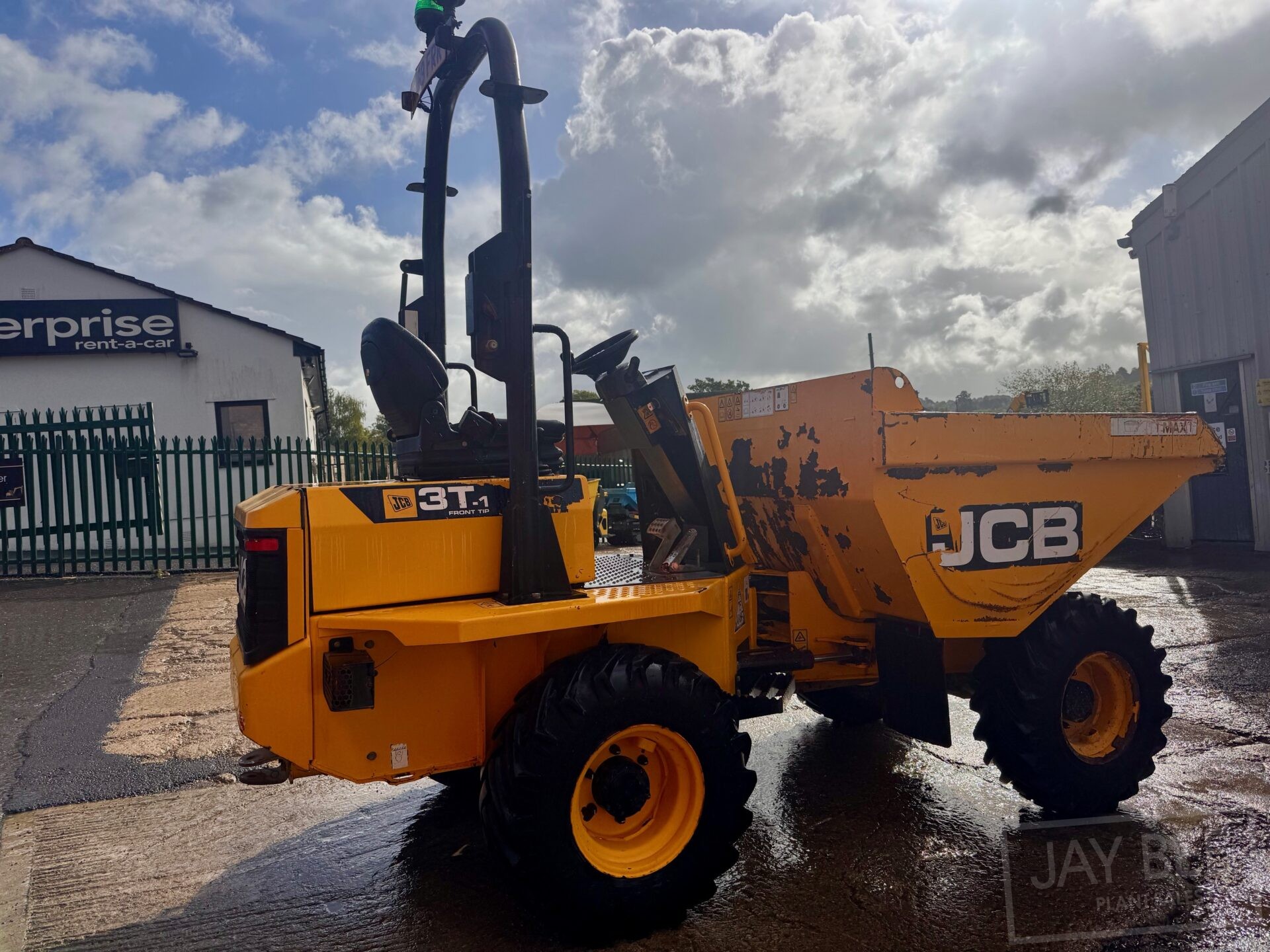 6386-jcb-3-ton-dumper-4