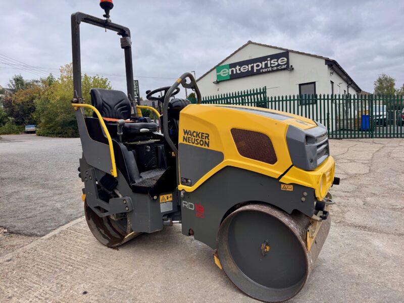 6391-wacker-neuson-rd18-roller-3