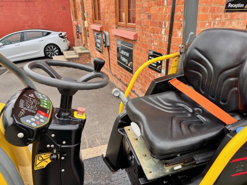 6391-wacker-neuson-rd18-roller-8