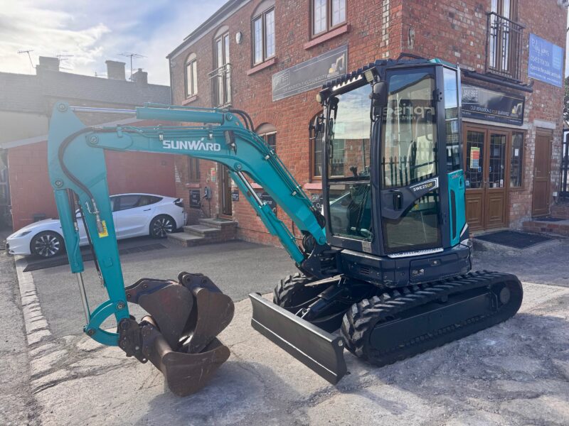 6392-sunward-SWE25-excavator-1