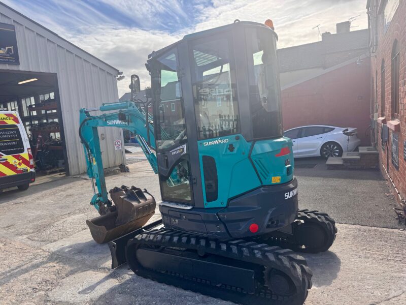 6392-sunward-SWE25-excavator-5