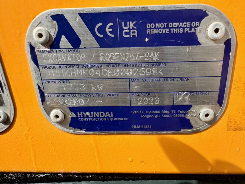 6393-hyundai-r25z-excavator-12