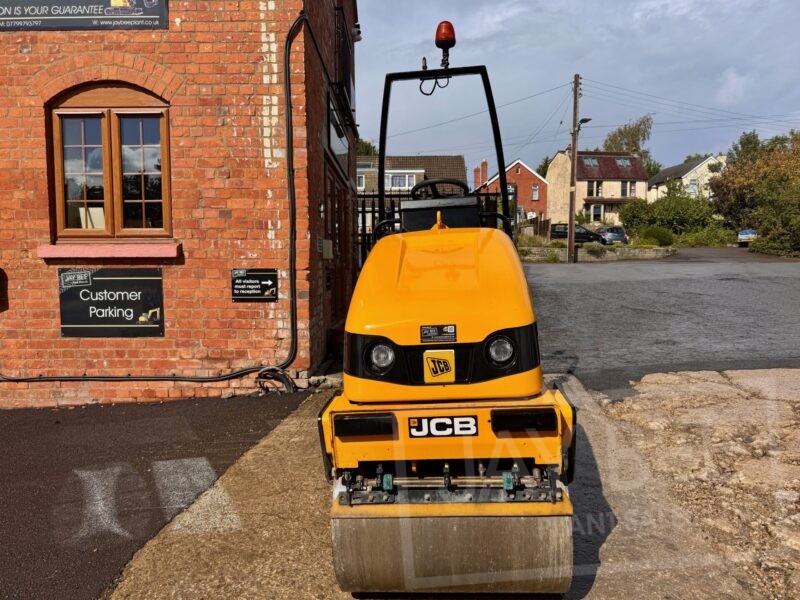 6403-jcb-vmt160-80-roller-2[1]