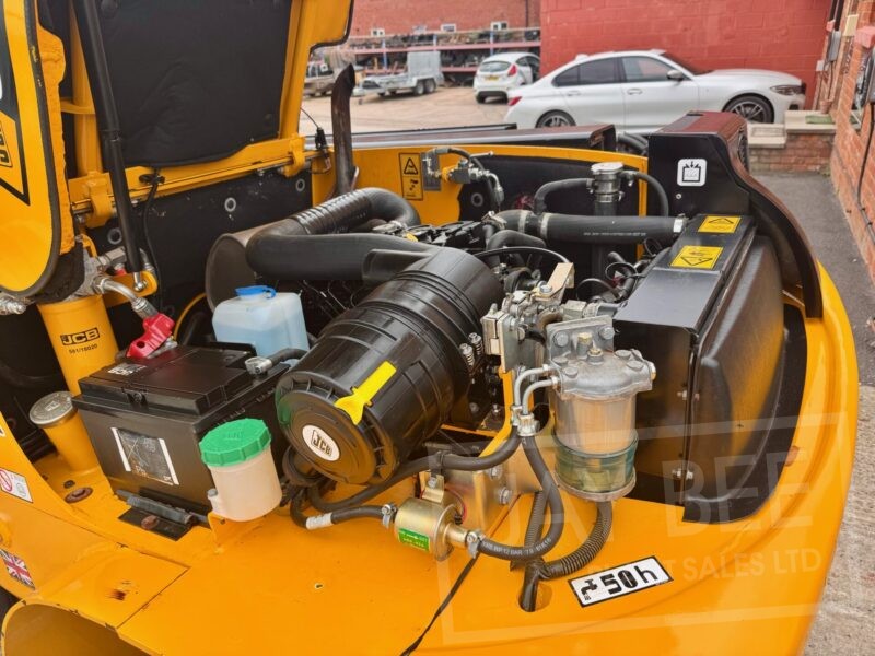 6405-JCB-520-40-telehandler-11