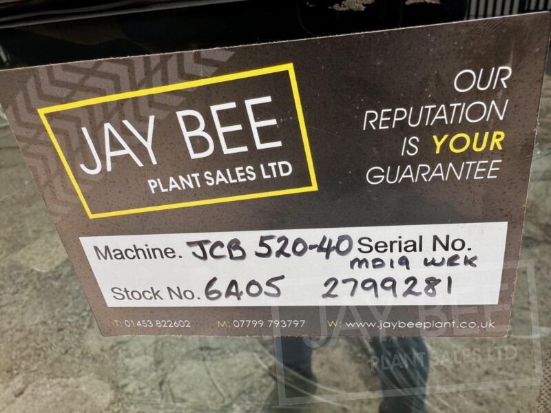 6405-JCB-520-40-telehandler-13