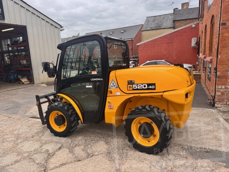 6405-JCB-520-40-telehandler-5